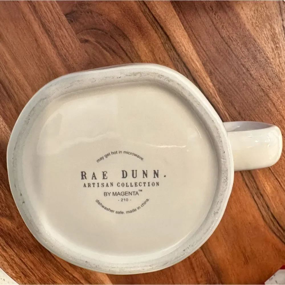 RAE DUNN MERRY MUG COFFEE TEA‎ CHRISTMAS HOLIDAYS Like New